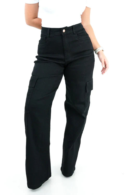CALÇA JEANS FEMININA - WIDE LEG CARGO PRETA