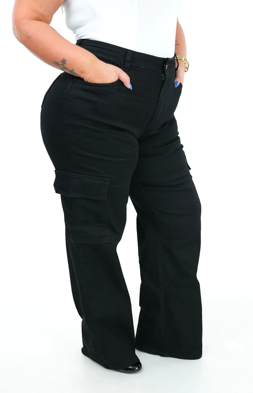 CALÇA JEANS FEMININA - WIDE LEG CARGO PRETA