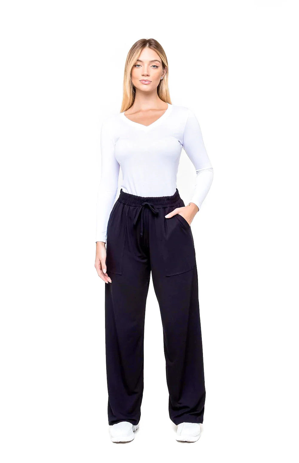 CALÇA PANTALONA PRETA - CAIMENTO SOLTINHO