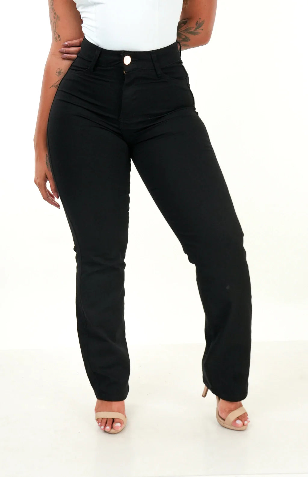CALÇA JEANS FEMININA - RETA PRETA INTENSE