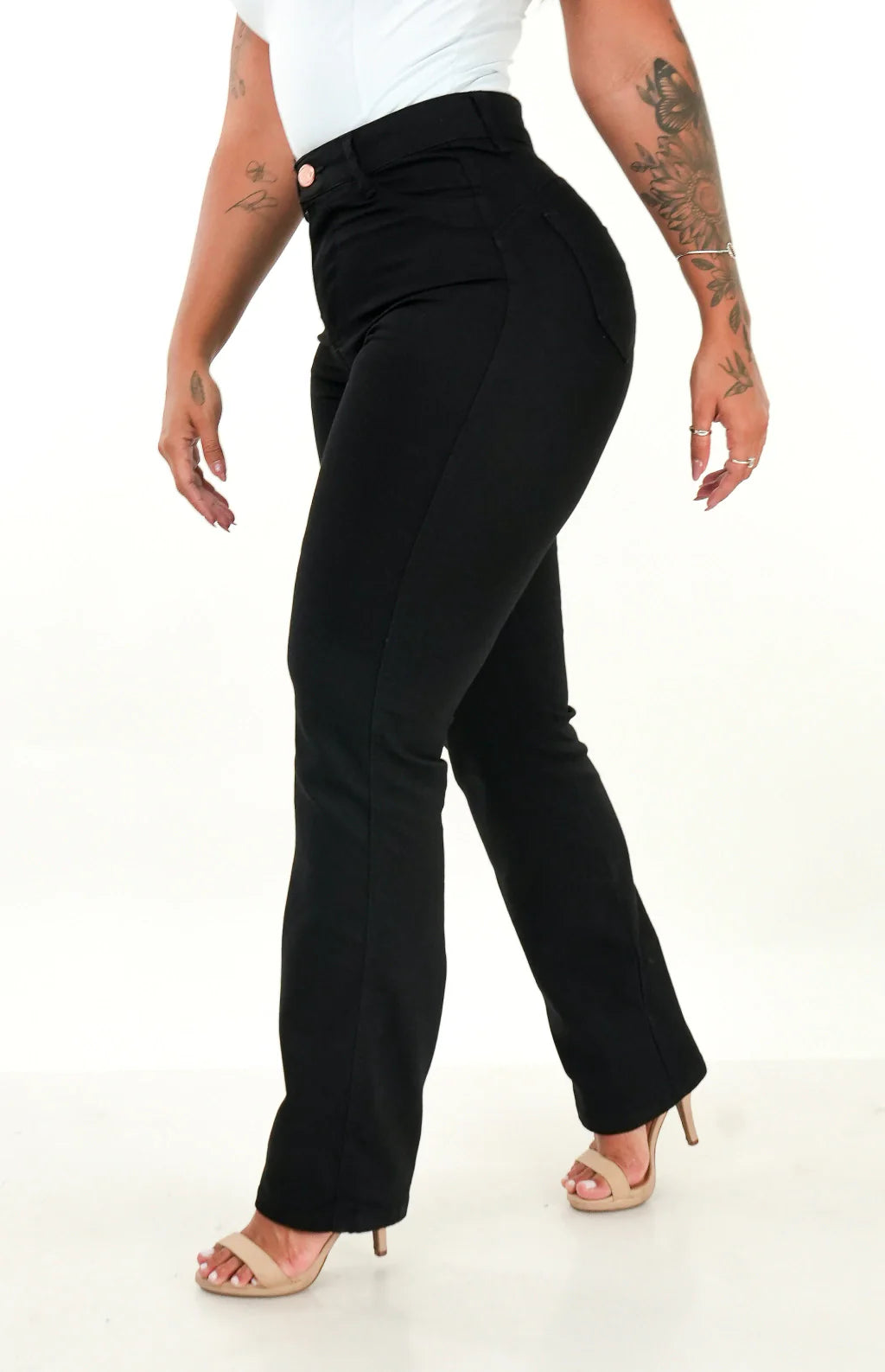 CALÇA JEANS FEMININA - RETA PRETA INTENSE