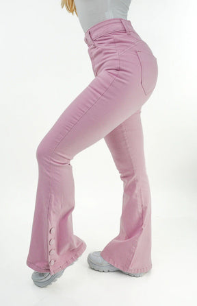 CALÇA JEANS PARA BAIXINHAS - FLARE ROSA BOTÕES FORRADOS