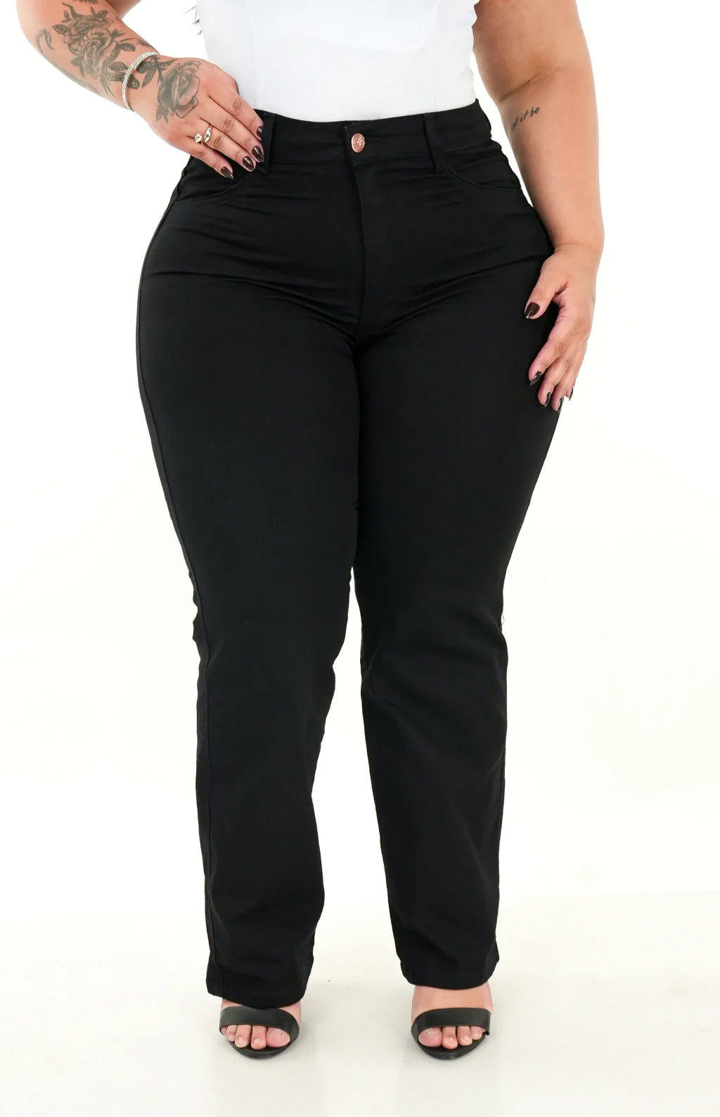 CALÇA JEANS FEMININA - RETA PRETA INTENSE
