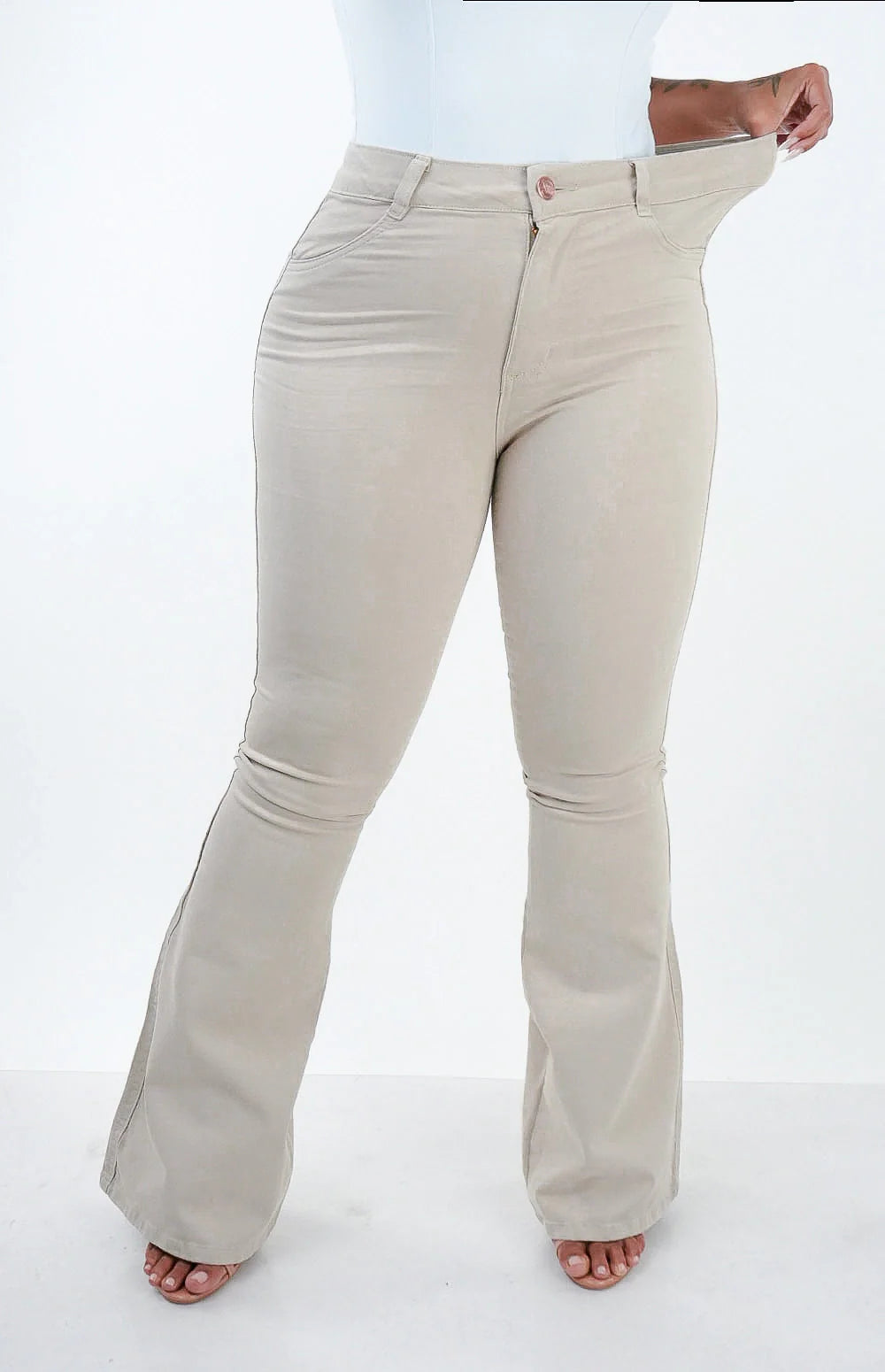 CALÇA FEMININA - FLARE NUDE CHIC
