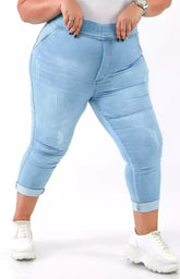 Calça Jeans Plus Size - Extreme Power Comfy Capri Clara