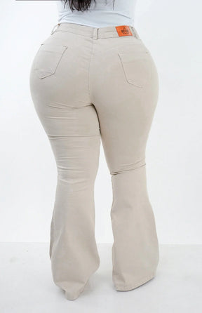 CALÇA PLUS SIZE - FLARE NUDE CHIC
