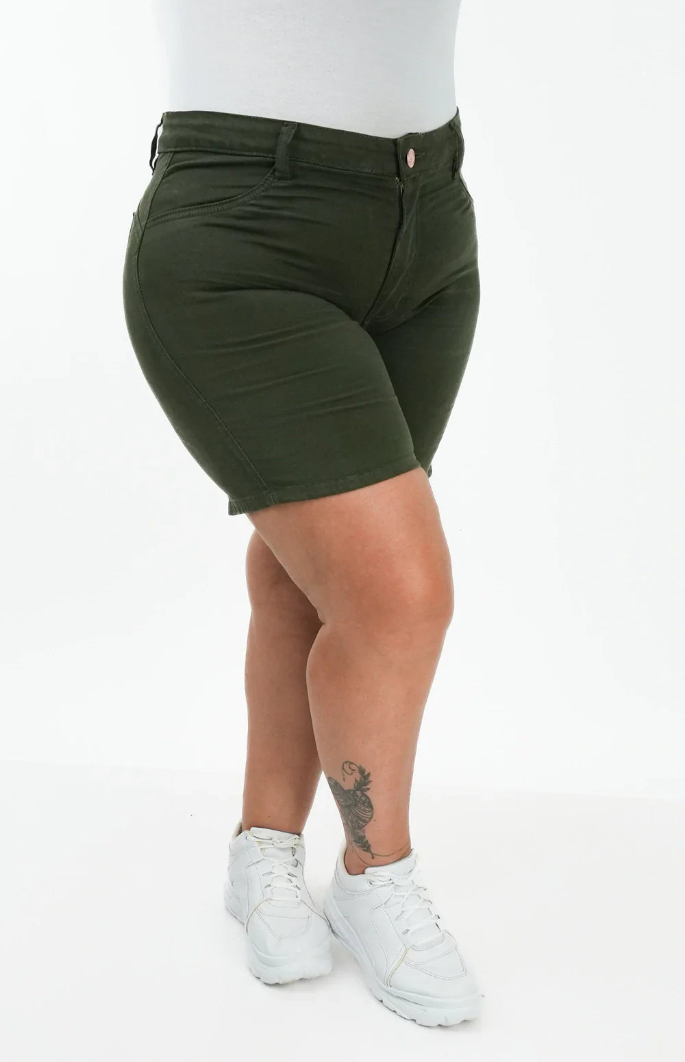 SHORTS JEANS MEIA COXA - VERDE MILITAR