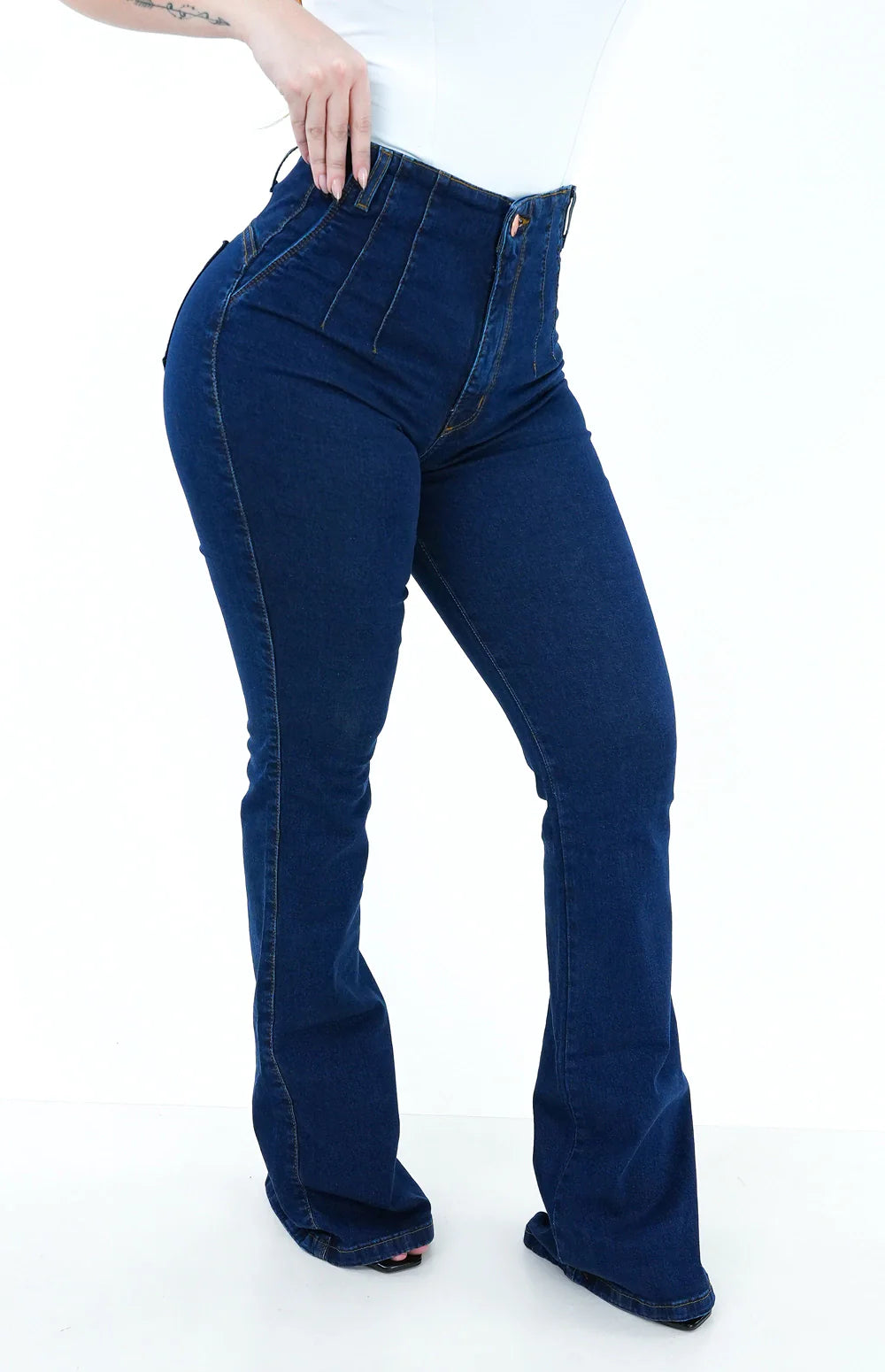 CALÇA JEANS FEMININA - FLARE HIPER MODELADORA CURVES