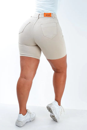 SHORTS JEANS MEIA COXA - NUDE CHIC