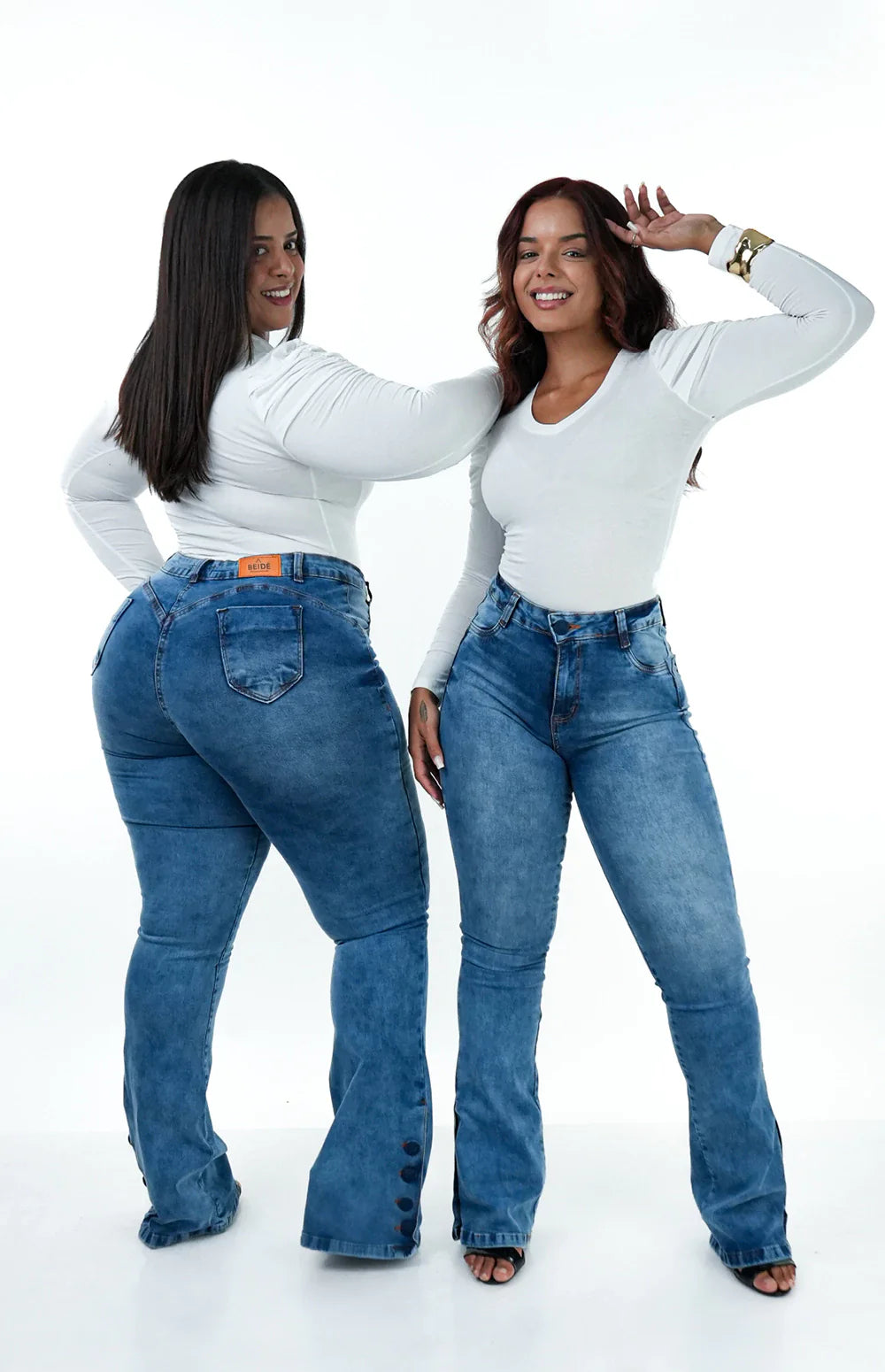 CALÇA JEANS FEMININA - FLARE LAZULLI BOTÕES FORRADOS