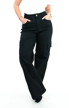 CALÇA JEANS FEMININA - WIDE LEG CARGO PRETA