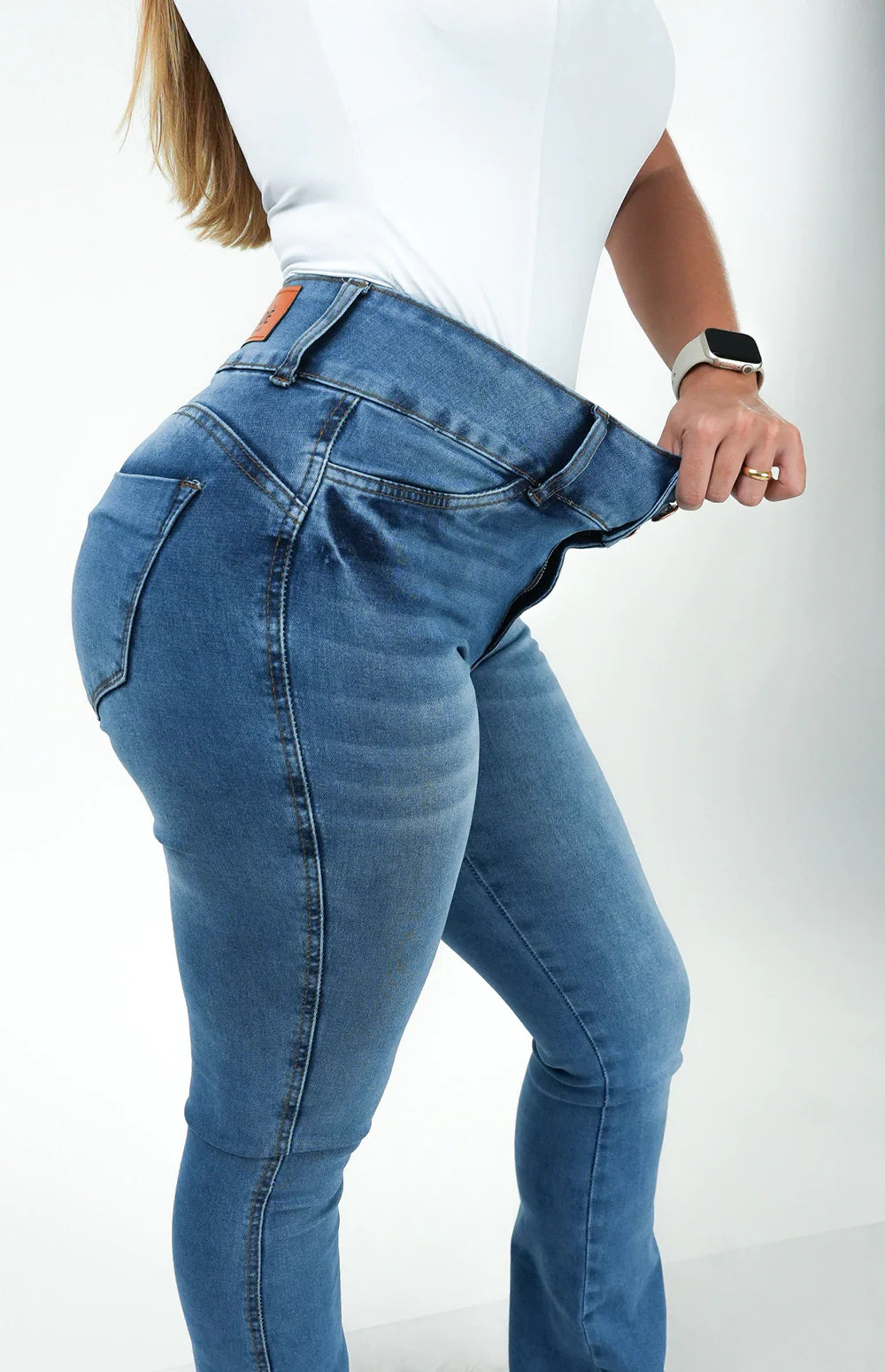 CALÇA JEANS FEMININA - FLARE TRIMODELADORA