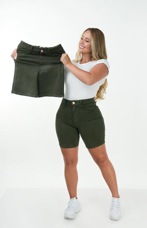 SHORTS JEANS MEIA COXA - VERDE MILITAR