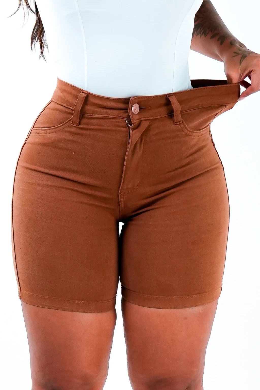 SHORTS JEANS MEIA COXA - TERRACOTA